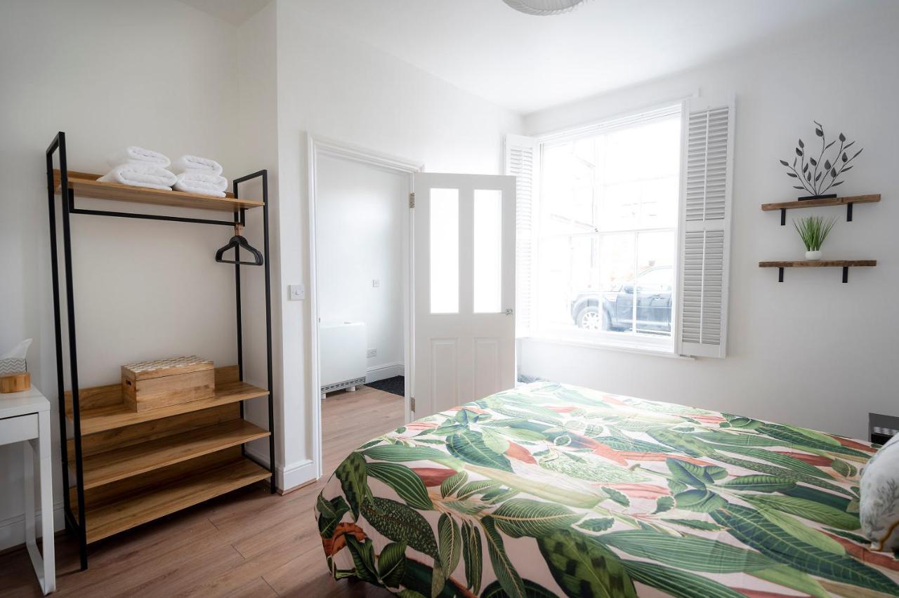 The Teapot Cottage In Town Centre Free Parking Стретфорд-на-Ейвоні Екстер'єр фото